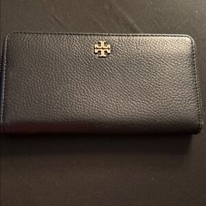 Tory Burch Black Pebbled Leather Continental Wallet with Gold Logo